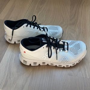 ON cloud X white tennis shoes